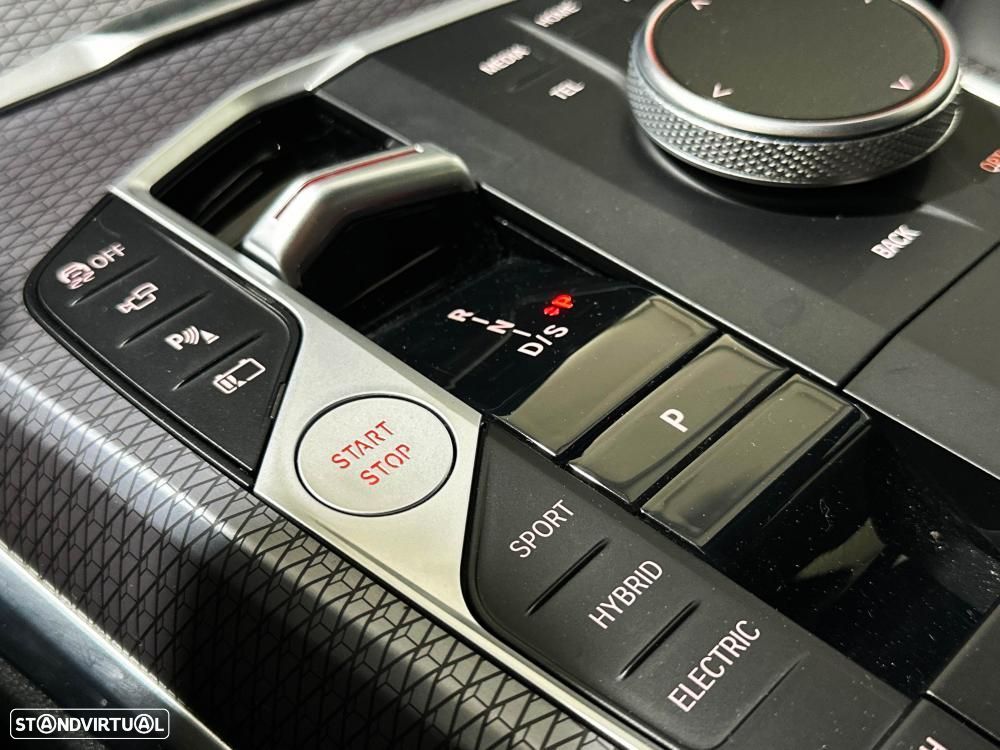 BMW 330 e Pack Desportivo M Auto - 40