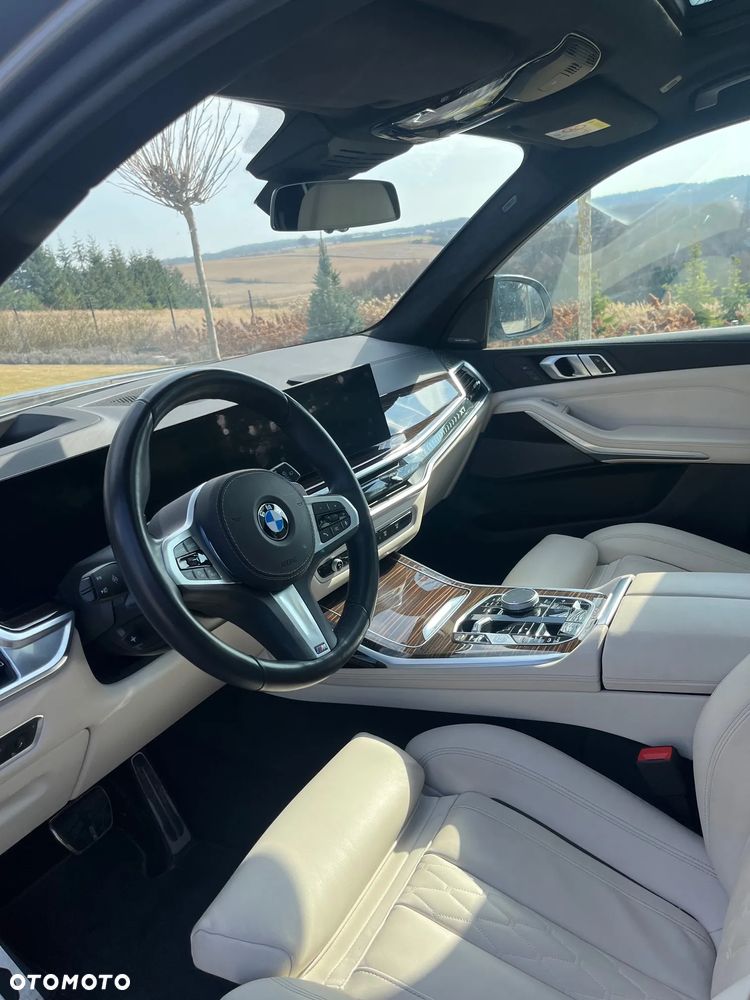 BMW X7 - 6