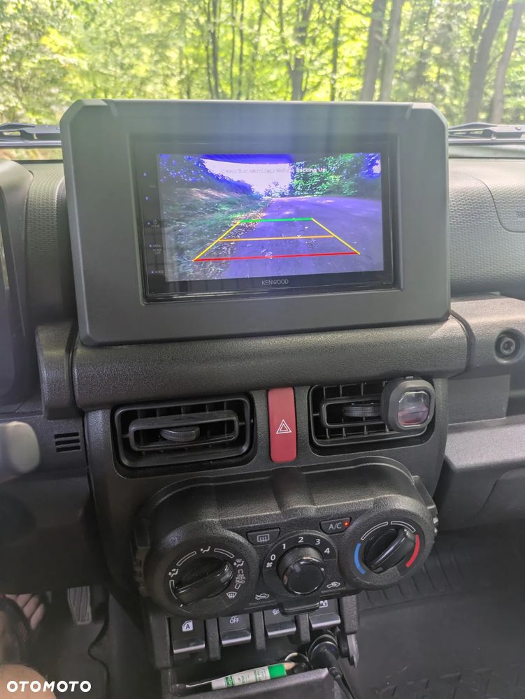 Suzuki Jimny 1.5 Premium - 11