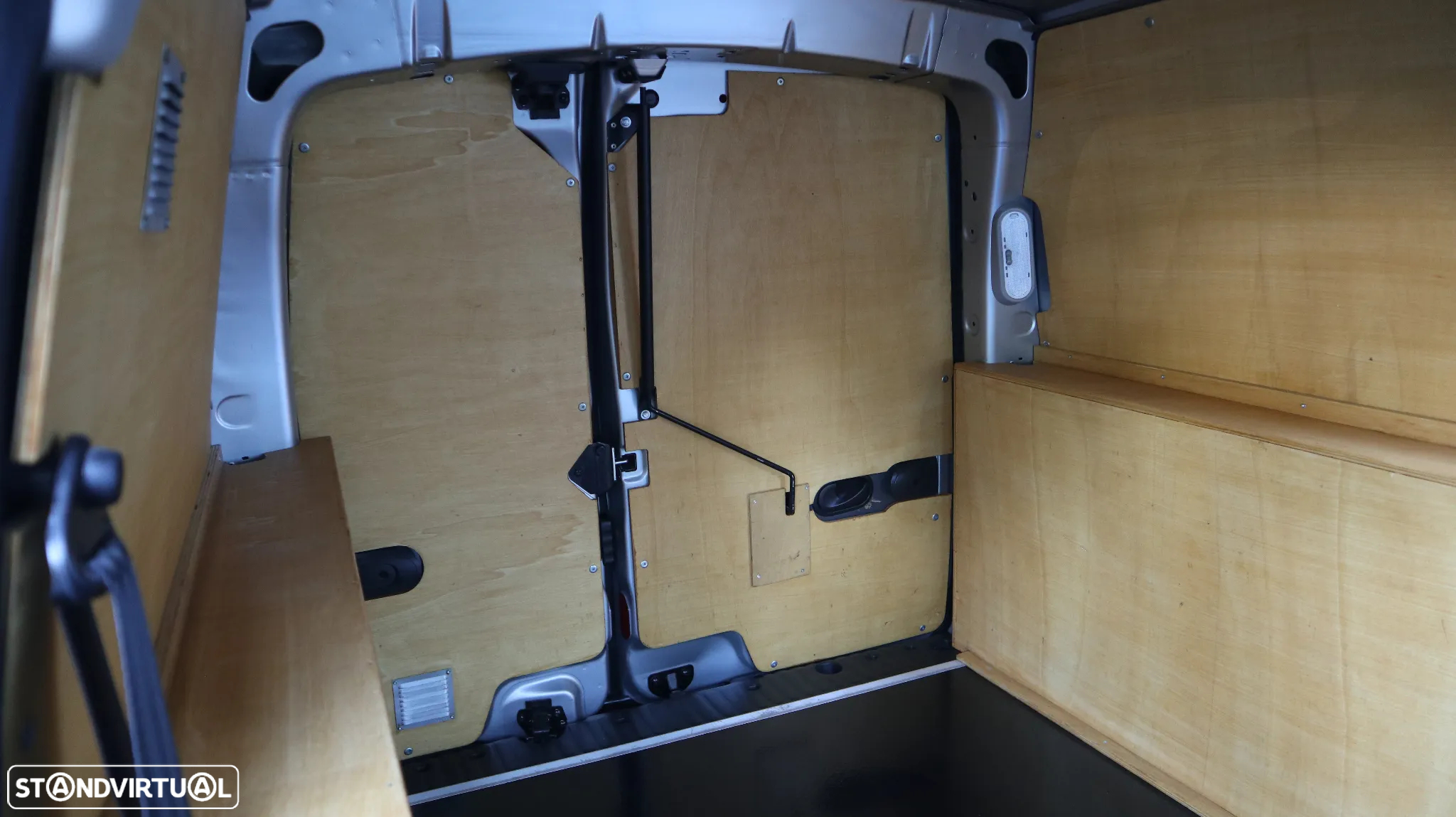 Renault Kangoo 1.5 dCI Blue 115 Maxi 4 lugares - 10