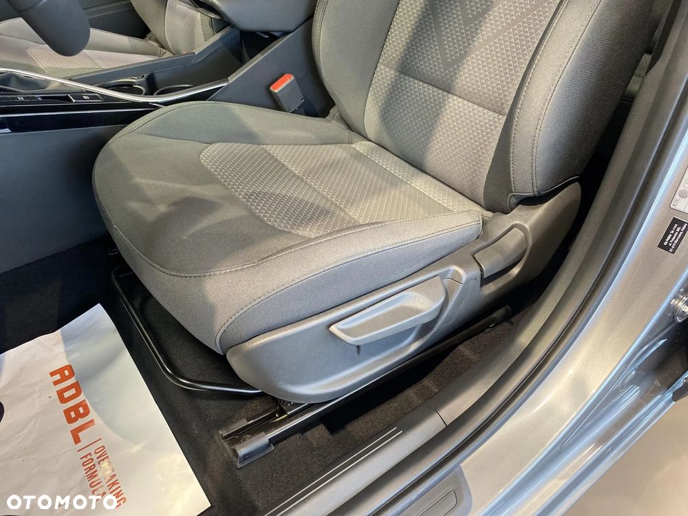 Kia Niro 1.6 GDI Hybrid M - 8