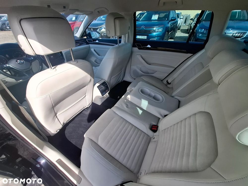 Volkswagen Passat 2.0 TDI SCR DSG Highline - 13
