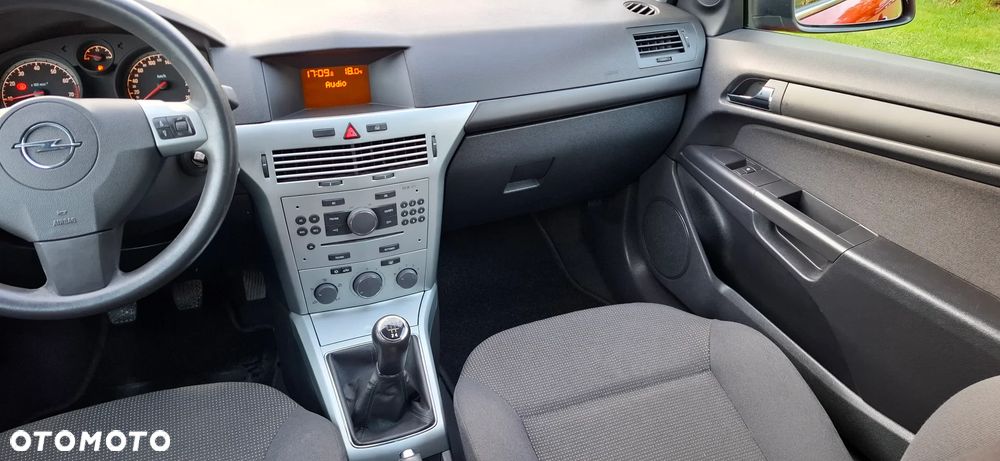 Opel Astra 1.4 Selection 110 Jahre - 14