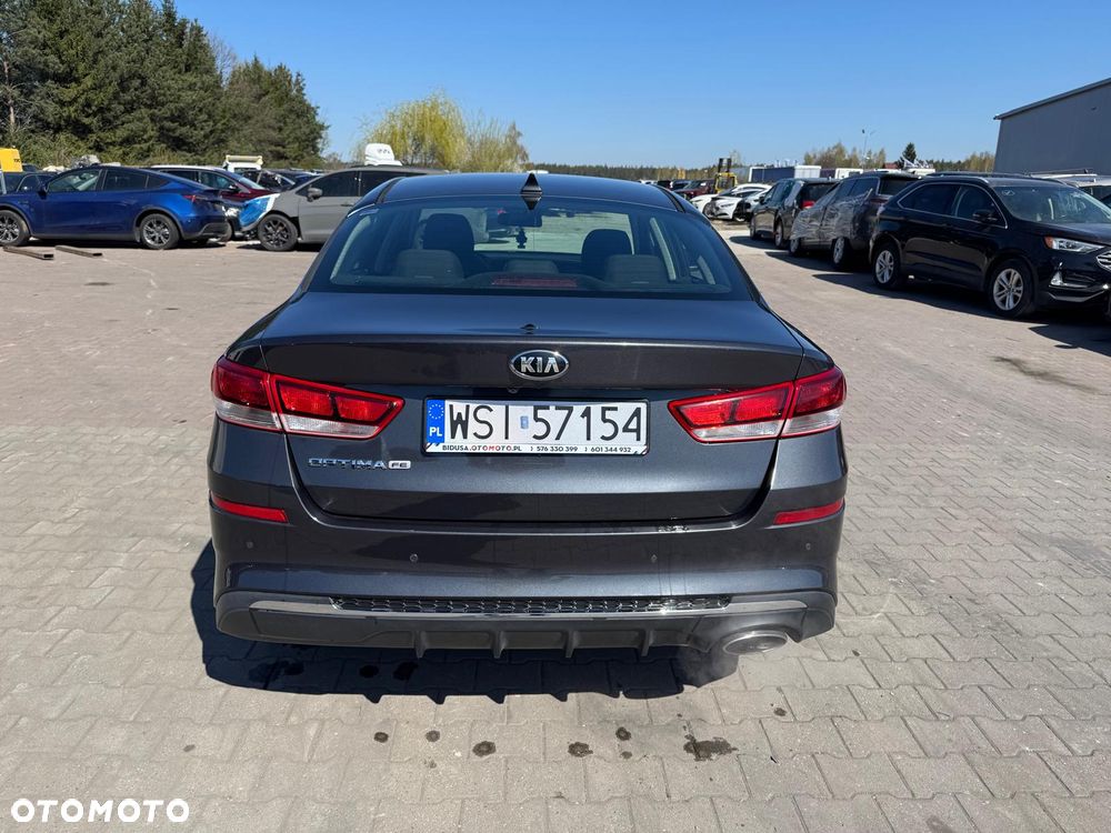 Kia Optima - 4