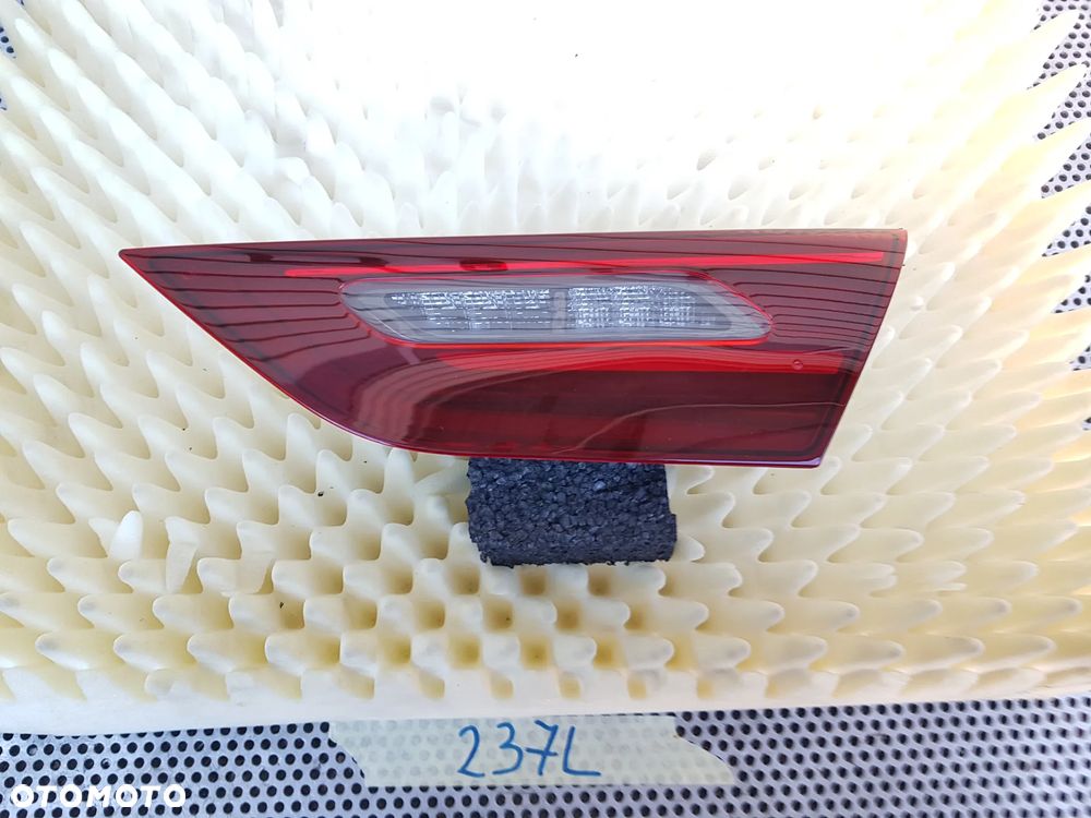 Mercedes W118 CLA LIFT Lampa Prawa Tył Tylna Led Klapa