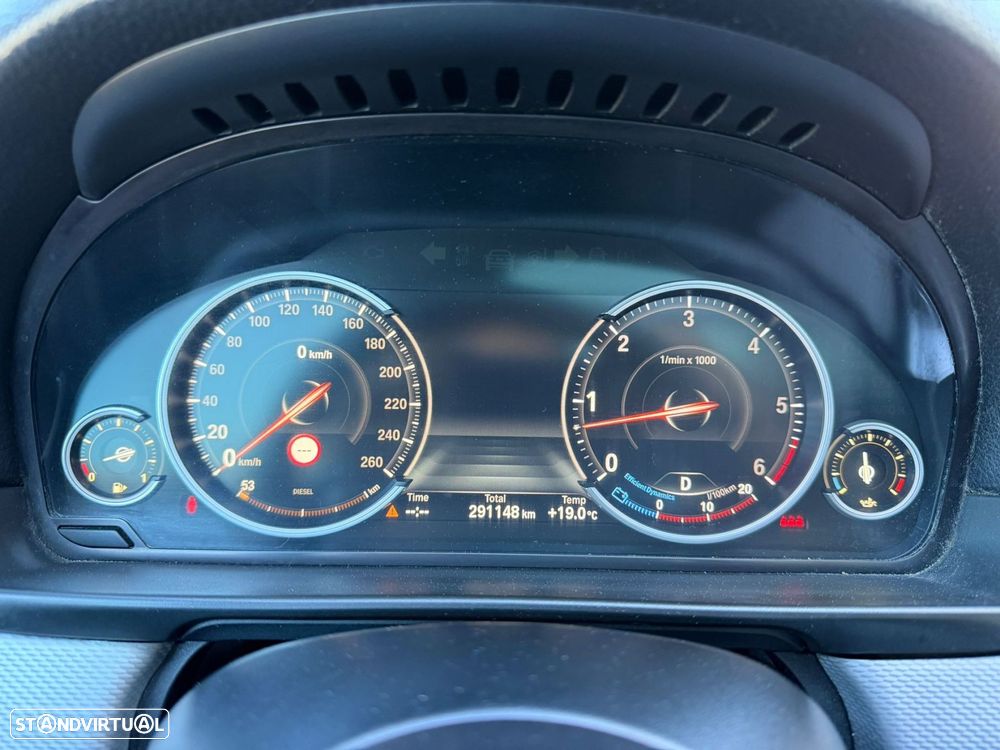 BMW M550d xDrive Auto - 47