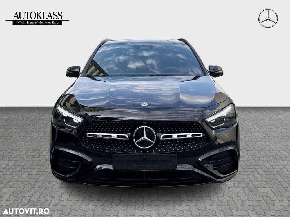 Mercedes-Benz GLA - 9