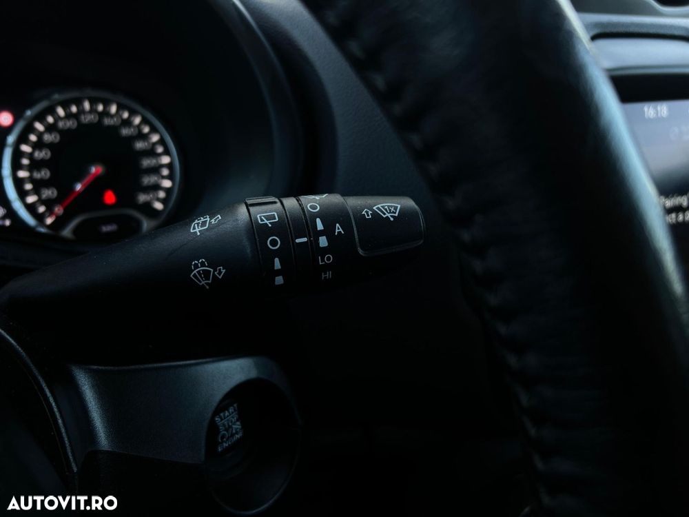 Jeep Renegade 1.3 T-GDI Limited - 28
