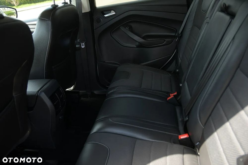Ford Kuga 2.0 TDCi 4WD Titanium Plus - 22