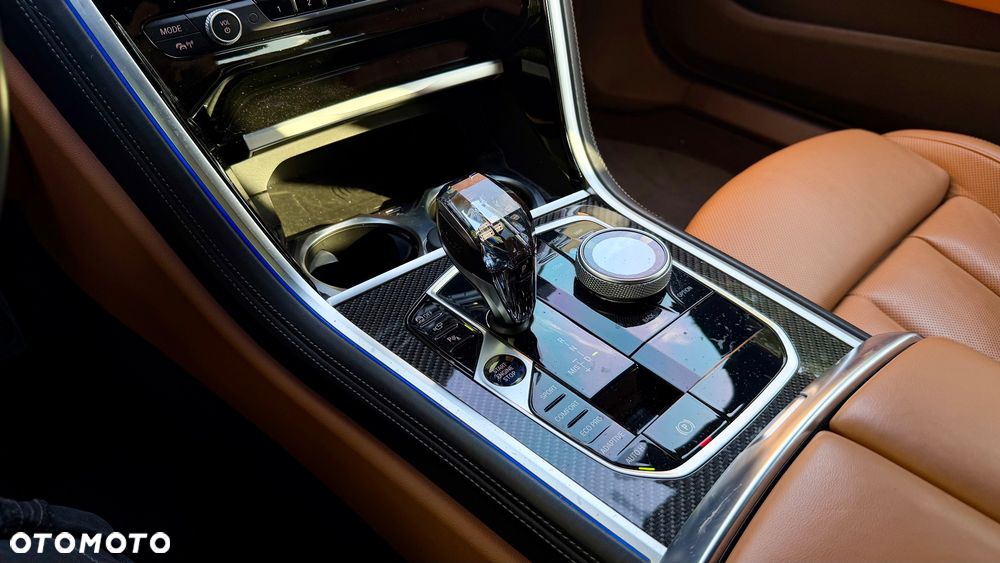 BMW Seria 8 840d xDrive mHEV - 23
