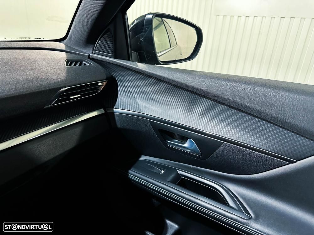 Peugeot 5008 Hybrid 136 e-DSC GT - 22