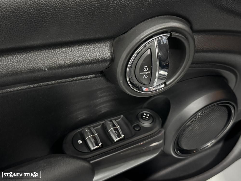MINI 5 Portas One D - 25