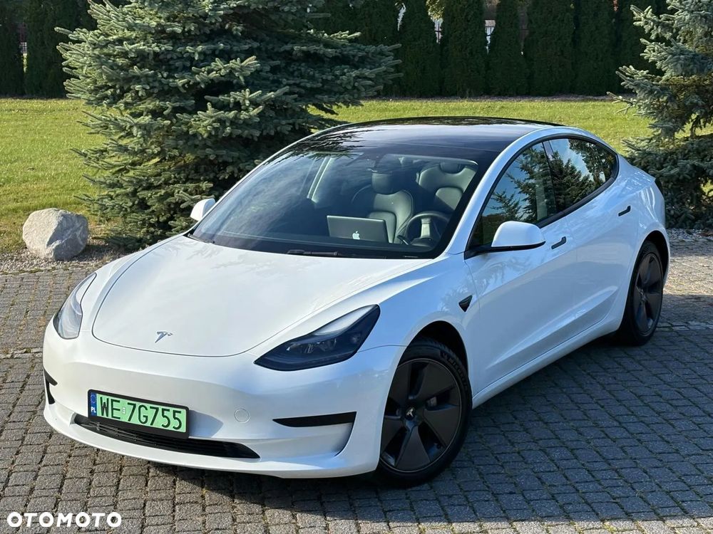 Tesla Model 3 2022 photo 2