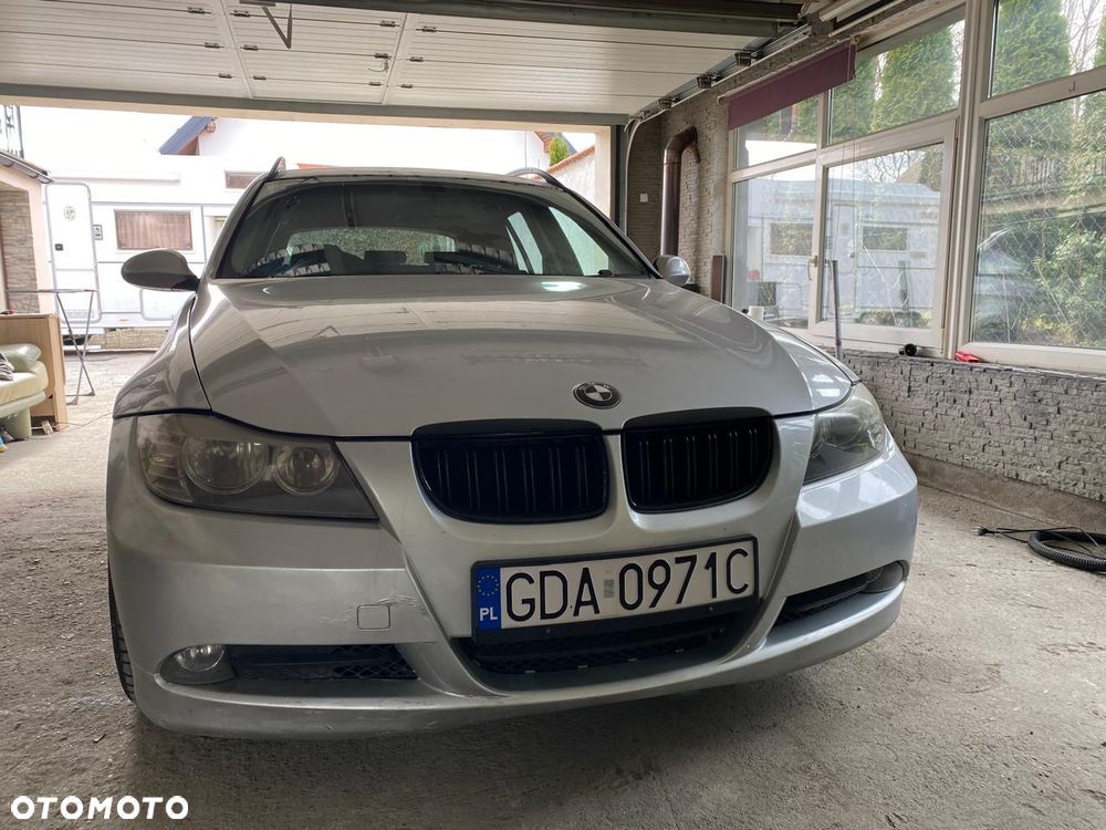 BMW Seria 3 320d DPF - 3