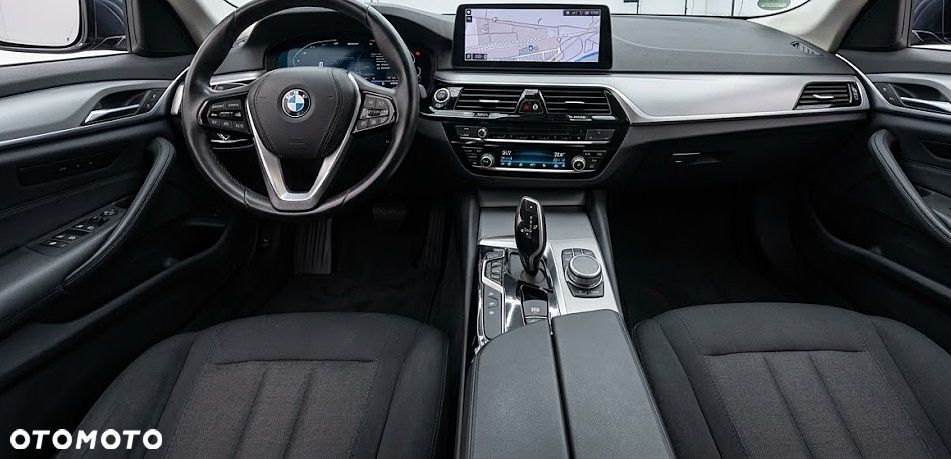 BMW Seria 5 520e sport - 6