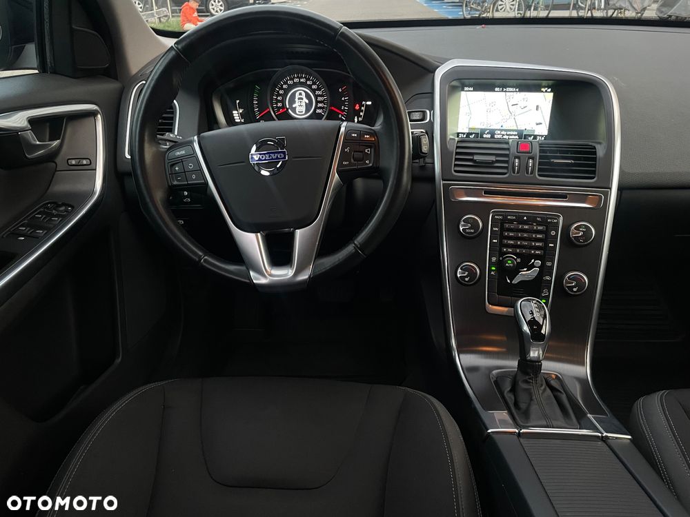 Volvo XC 60 D4 AWD Momentum - 20