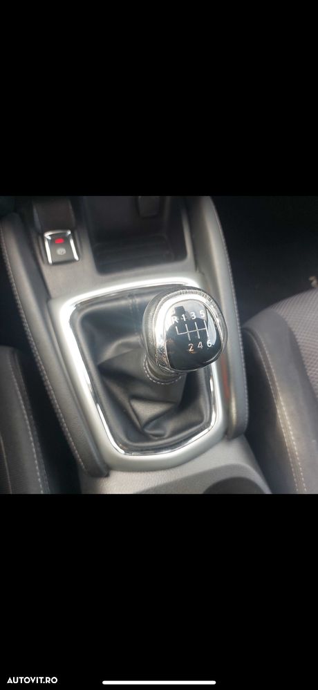 Nissan Qashqai 1.5 DCI N-Connecta - 17