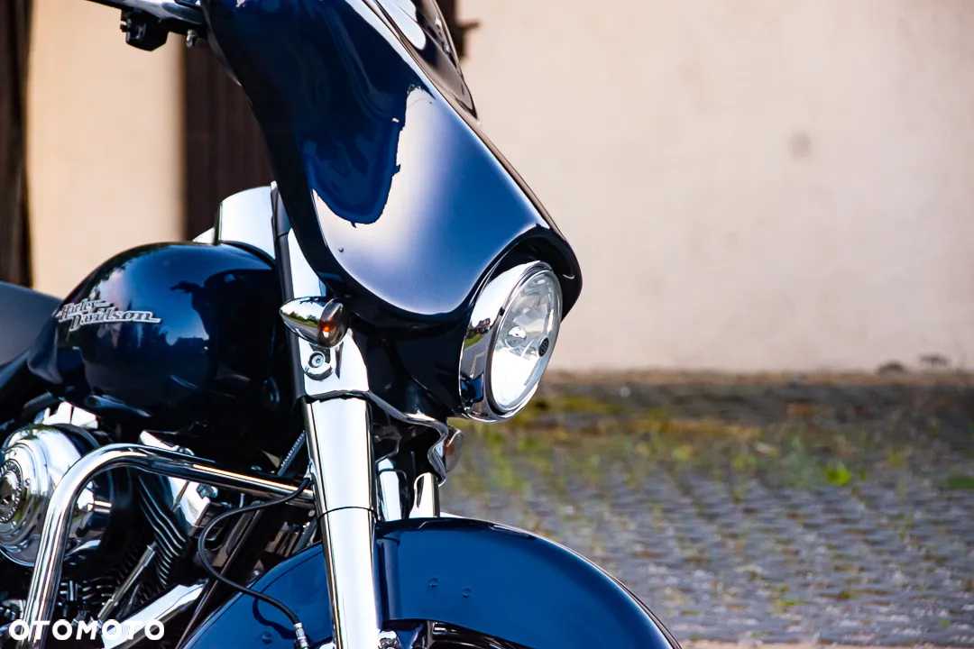 Harley-Davidson FLH Electra Glide - 11