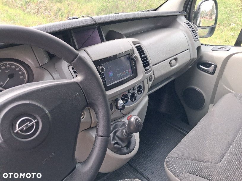 Opel Vivaro - 10