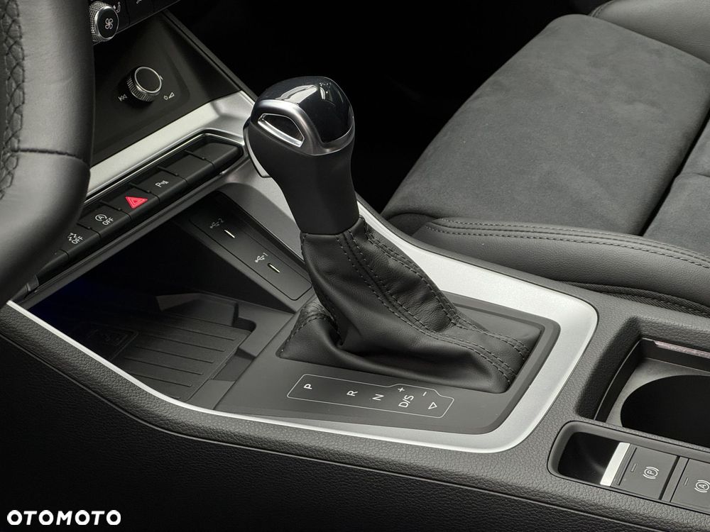 Audi Q3 35 TFSI mHEV S-Line S tronic - 11