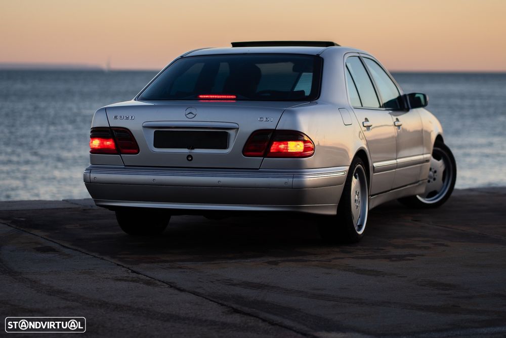 Mercedes-Benz E 320 - 20