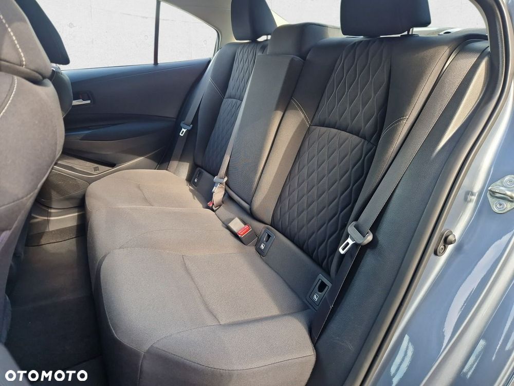 Toyota Corolla - 23