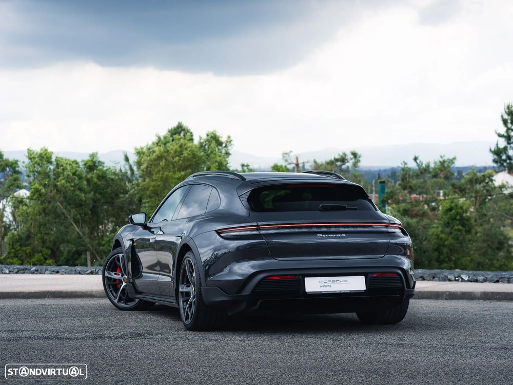 Porsche Taycan Cross Turismo 4S - 8