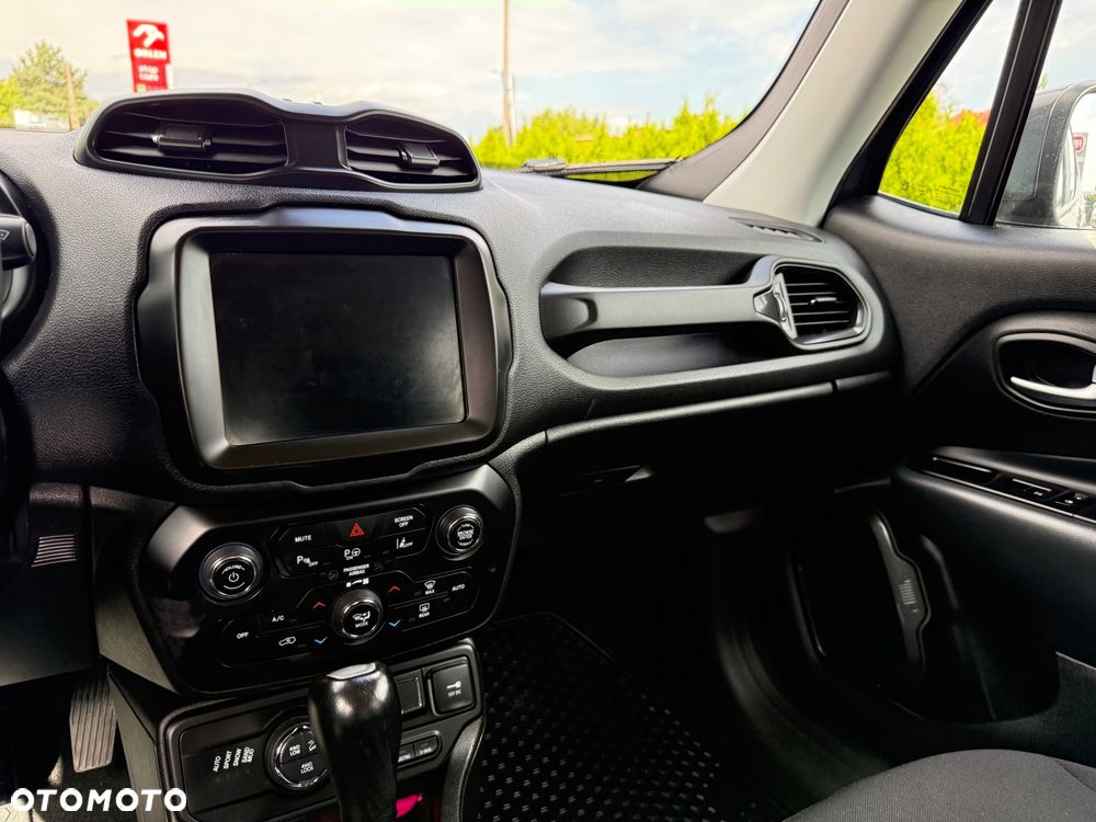 Jeep Renegade 1.3 T-GDI 4xe Automatik S - 14