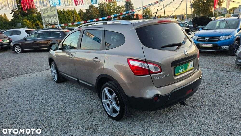 Nissan Qashqai+2 - 9
