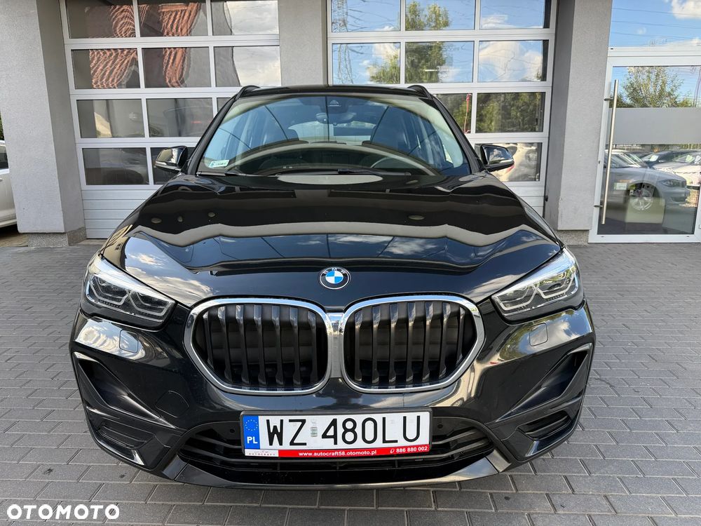 BMW X1 sDrive18i Sport Line - 22