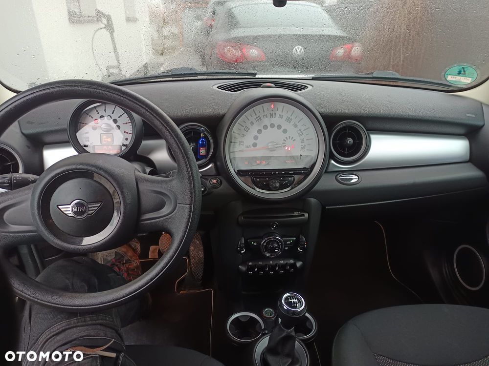 MINI ONE Standard - 6