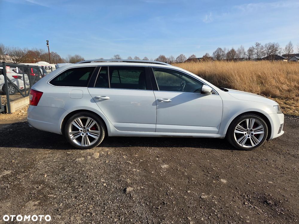 Skoda Octavia 2.0 TDI 4x4 DSG RS - 8
