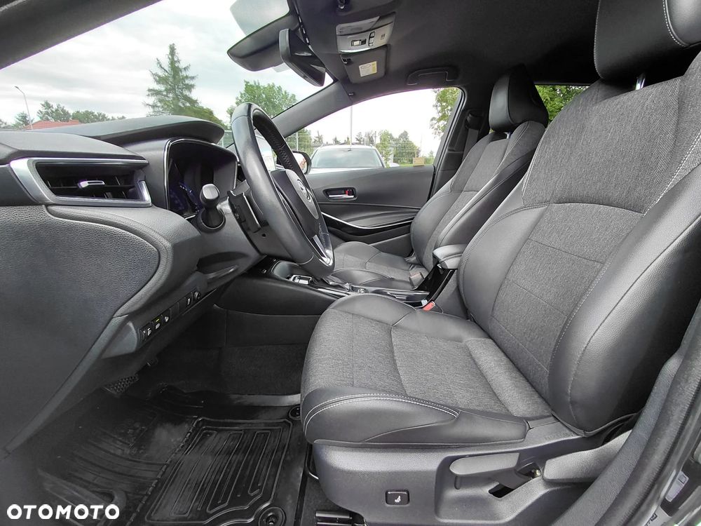 Toyota Corolla 2.0 Hybrid Comfort - 33