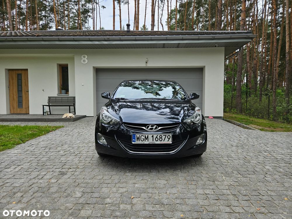 Hyundai Elantra 1.6 Comfort - 19