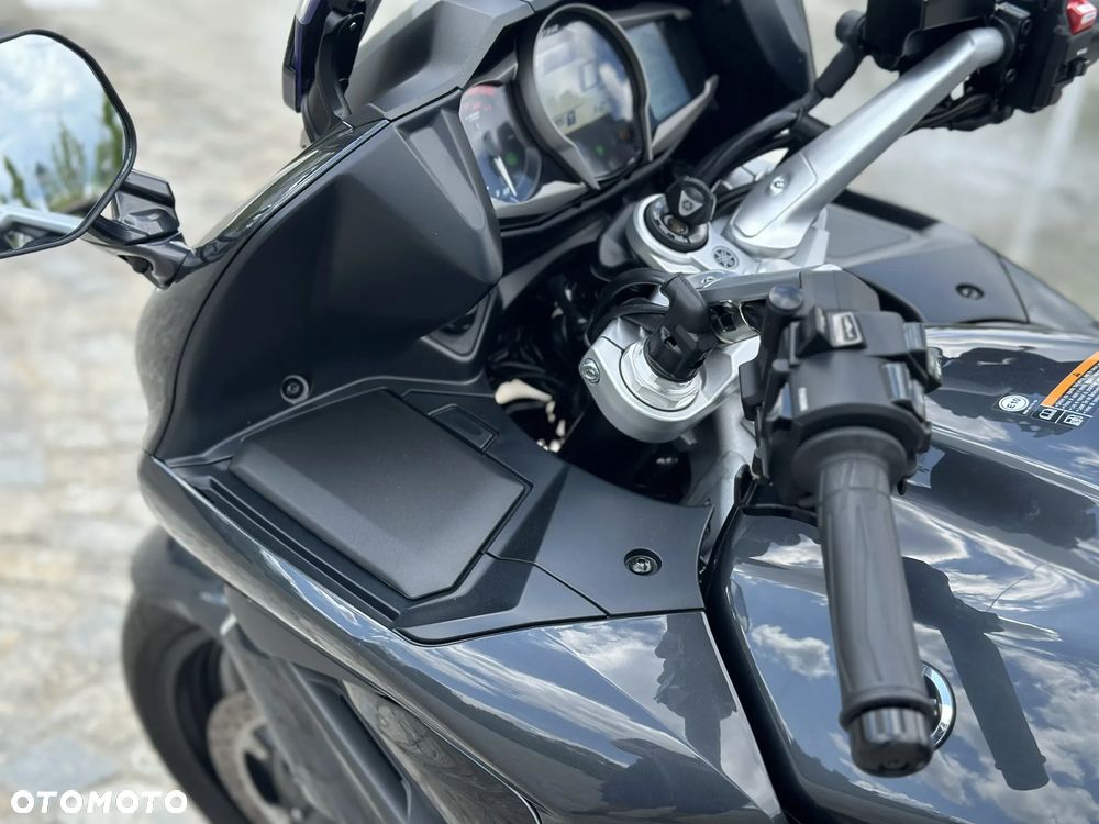 Yamaha FJR - 33