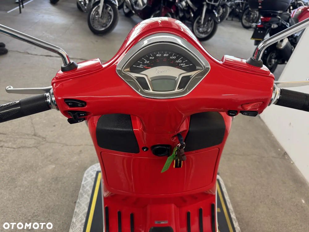 Piaggio Vespa - 28