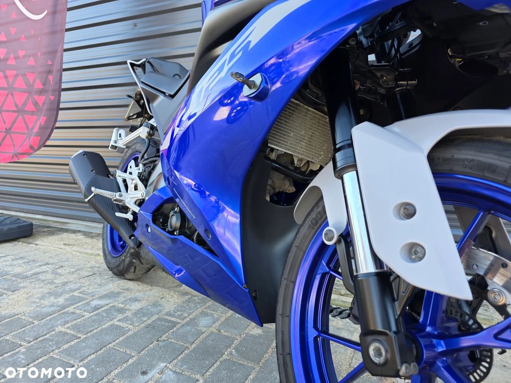 Yamaha YZF - 15