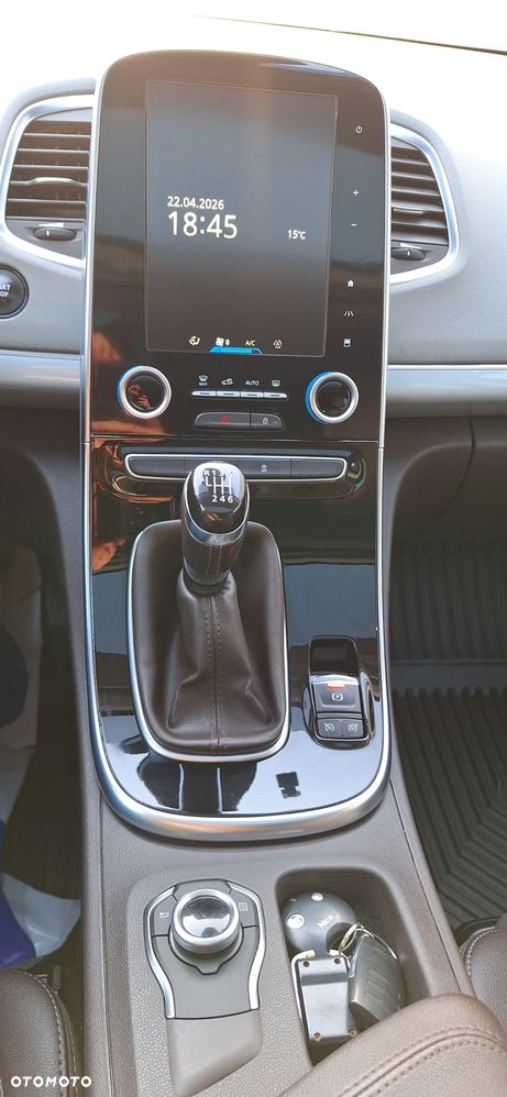 Renault Espace Energy dCi 130 Intens - 17