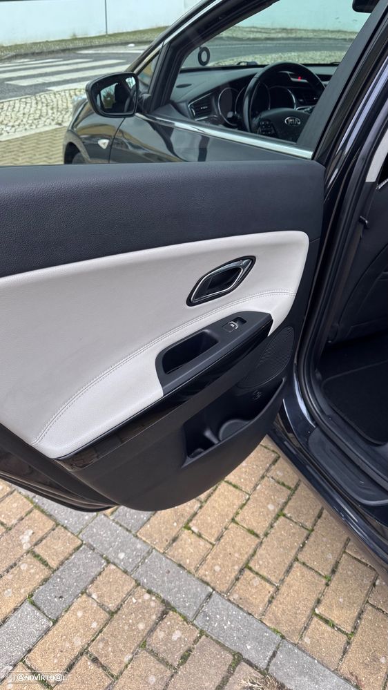 Kia Ceed SW 1.4 CRDi Prime - 16