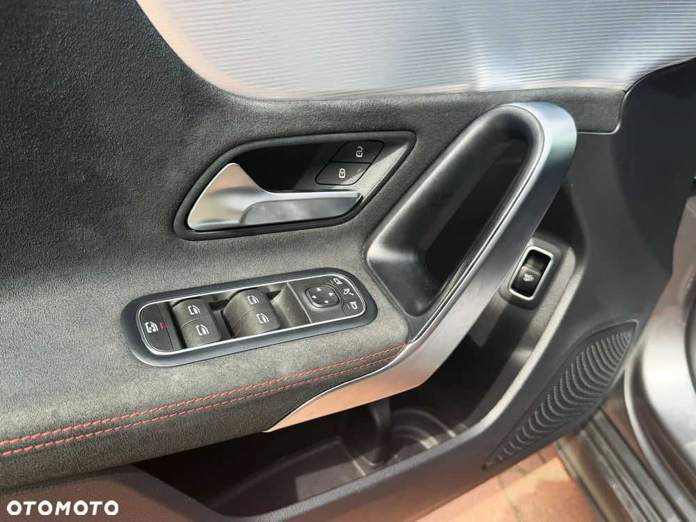 Mercedes-Benz Klasa A 180 d AMG Line 8G-DCT - 19