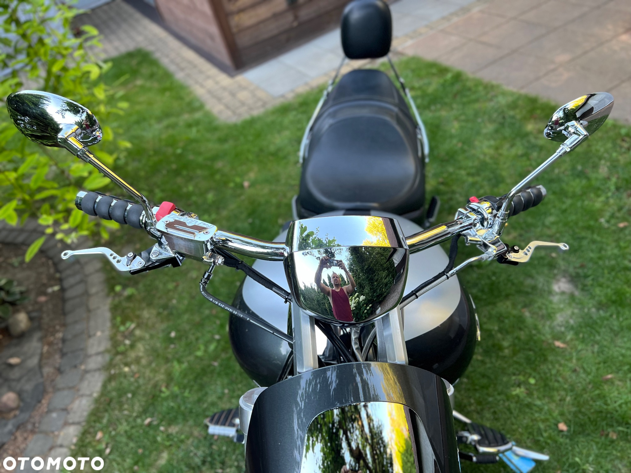 Suzuki Intruder - 18