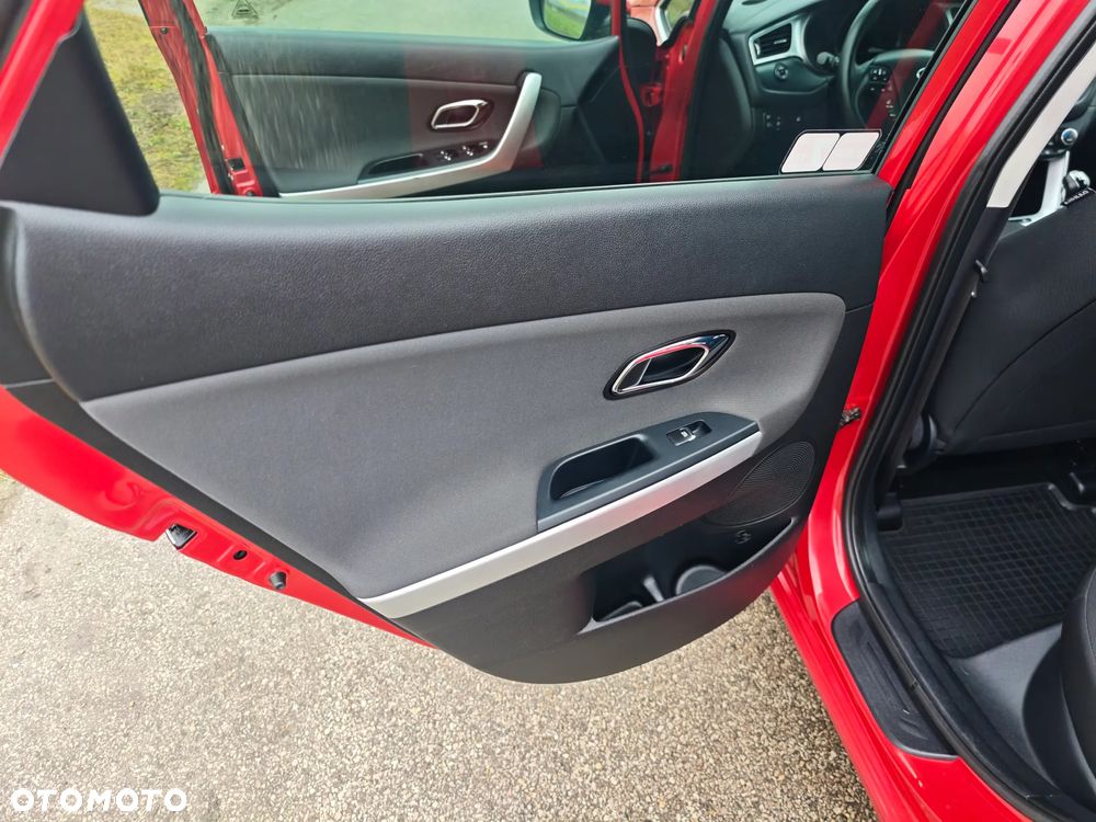 Kia Ceed 1.6 GDI L - 14