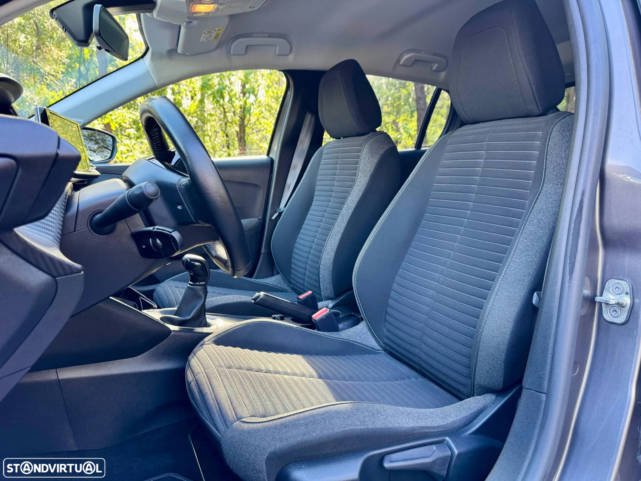Peugeot 208 1.2 PureTech SE Style - 6