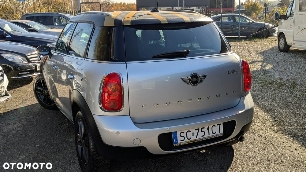 MINI Countryman One D - 11