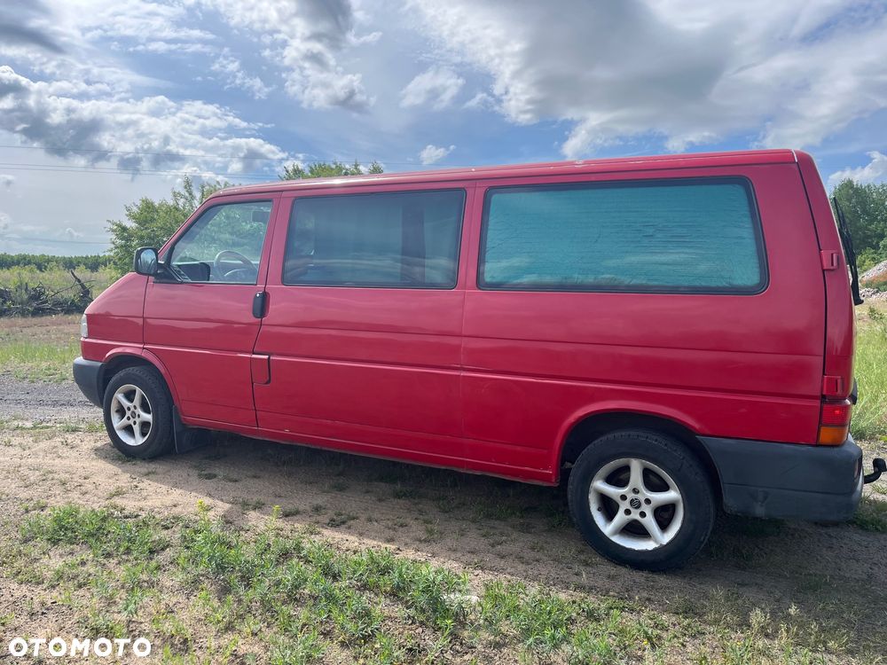 Volkswagen Caravelle - 3