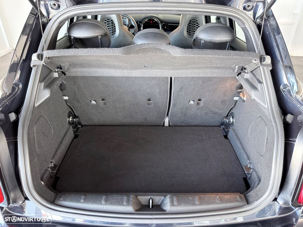 MINI 5 Portas Cooper JCW - 33
