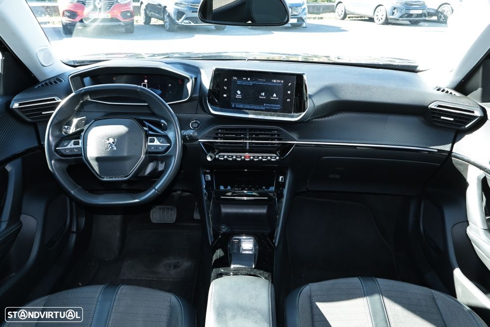 Peugeot 2008 1.2 PureTech Allure Pack EAT8 - 13