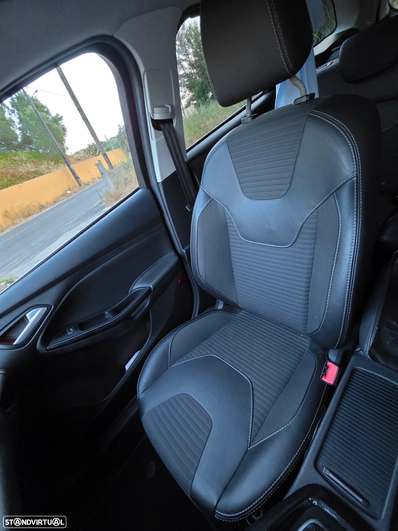Ford Focus SW 1.5 TDCi Titanium - 22