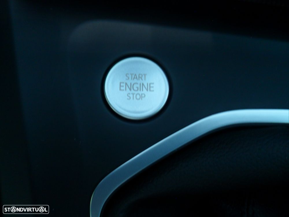 VW Golf Variant 1.5 TSI Urban - 12