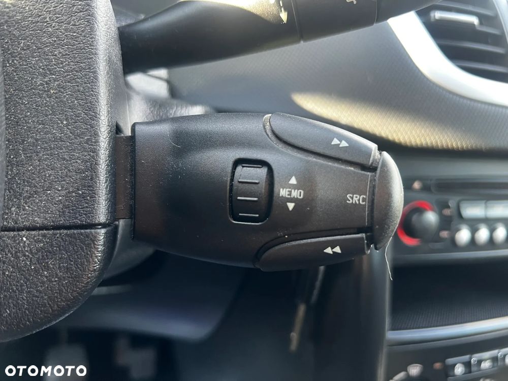 Peugeot 207 1.6 HDi Active - 19